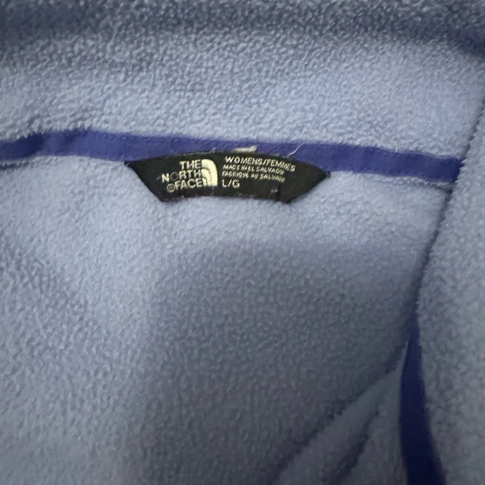 The North Face Women's Blue Fleece Hoodie - Picture 5 of 5